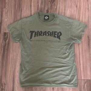 Green thrasher tee men’s small
